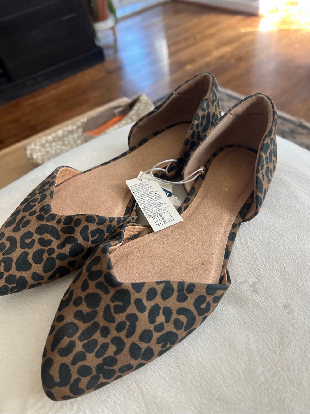 Old Navy Leopard-Print D'Orsay Flats in Brown and Black - Picture 2 of 5